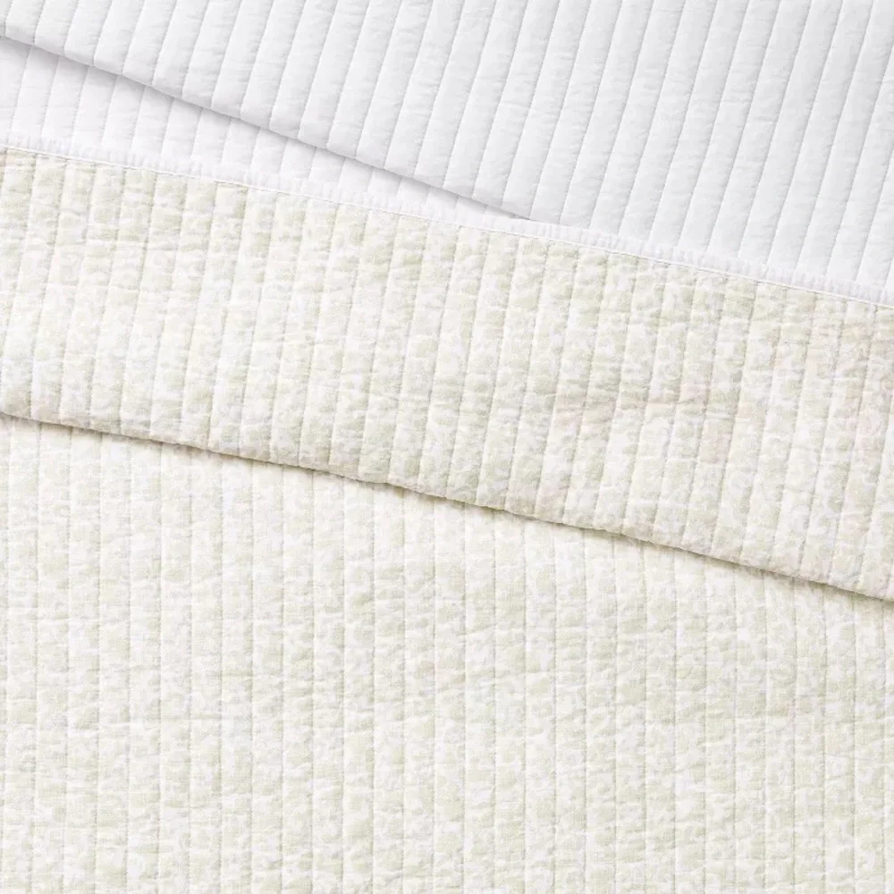 Set | Queen Decorative Border WoodBlock Quilt & 2 Shams - Threshold Studio McGee